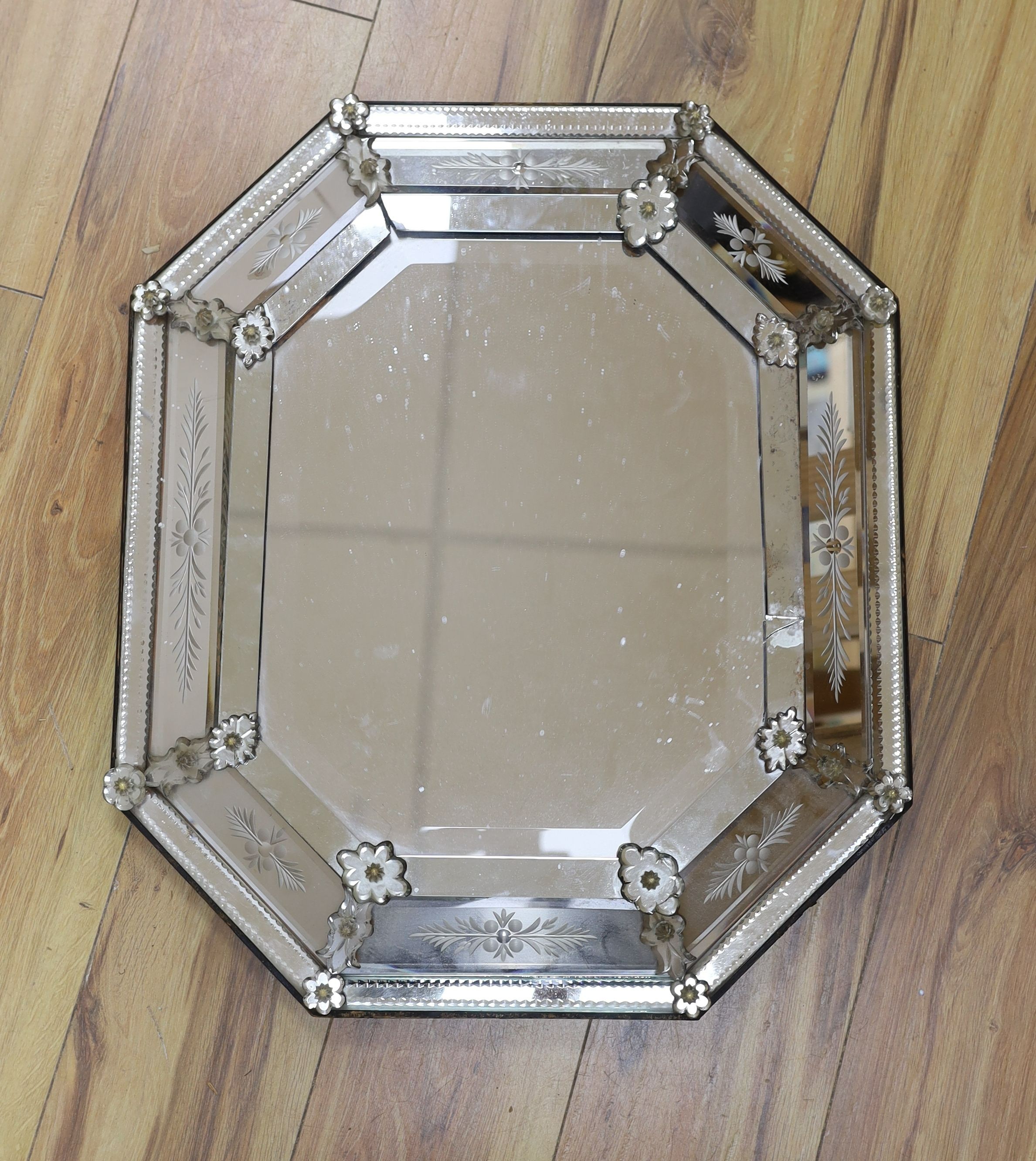A late 19th/early 20th century octagonal Venetian mirror, top - 60cm long